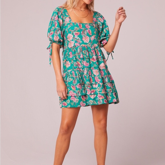 [L]Band Of Gypsie Collective Floral Green Women's Tiered Dress Squared Neck - Picture 1 of 7